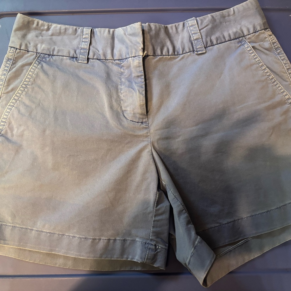 Vineyard Vines Women's Blue Shorts‎